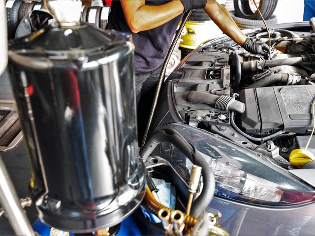 10 puntos de seguridad que revisamos en nuestro taller en Moaña para que viajes tranquilo