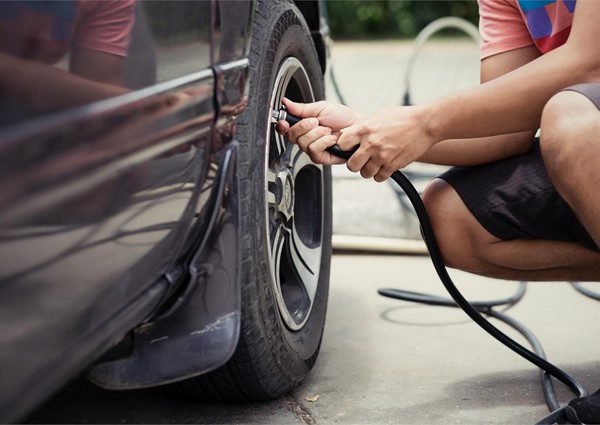 Cómo afecta la presión de los neumáticos al consumo de combustible