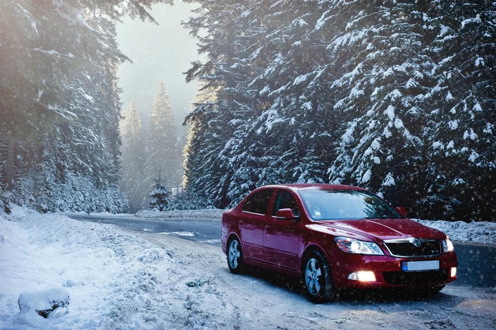 Consejos para aumentar la seguridad al conducir en invierno 