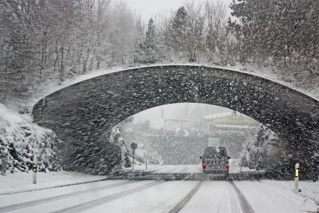 Consejos para circular por carreteras con nieve