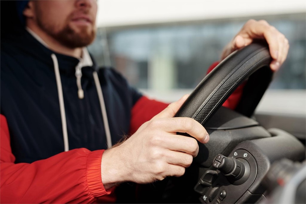 ¿Qué piezas del coche debemos revisar tras la temporada de verano?